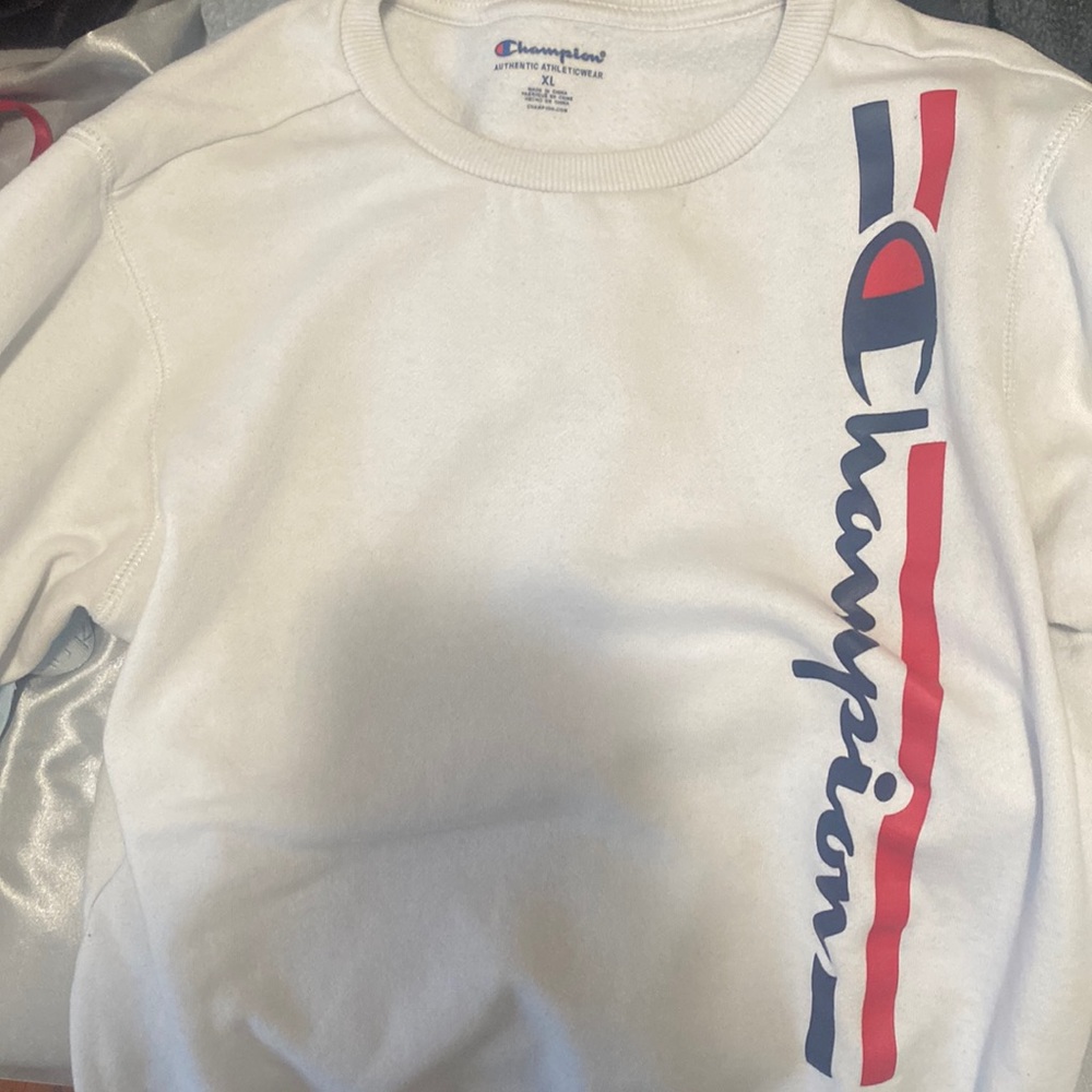 Champion Pullover